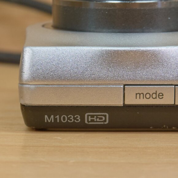 Kodak EasyShare M1033 Digital Camera / 10 MP / 3X Optical Zoom / Silver - Picture 7 of 10
